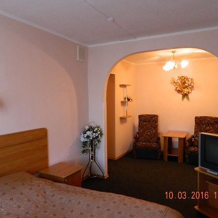 Hotel Druzhba Oleksandriia Esterno foto
