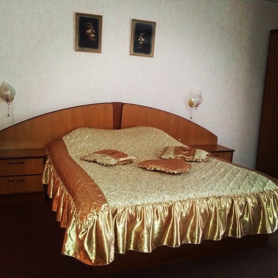 Hotel Druzhba Oleksandriia Esterno foto