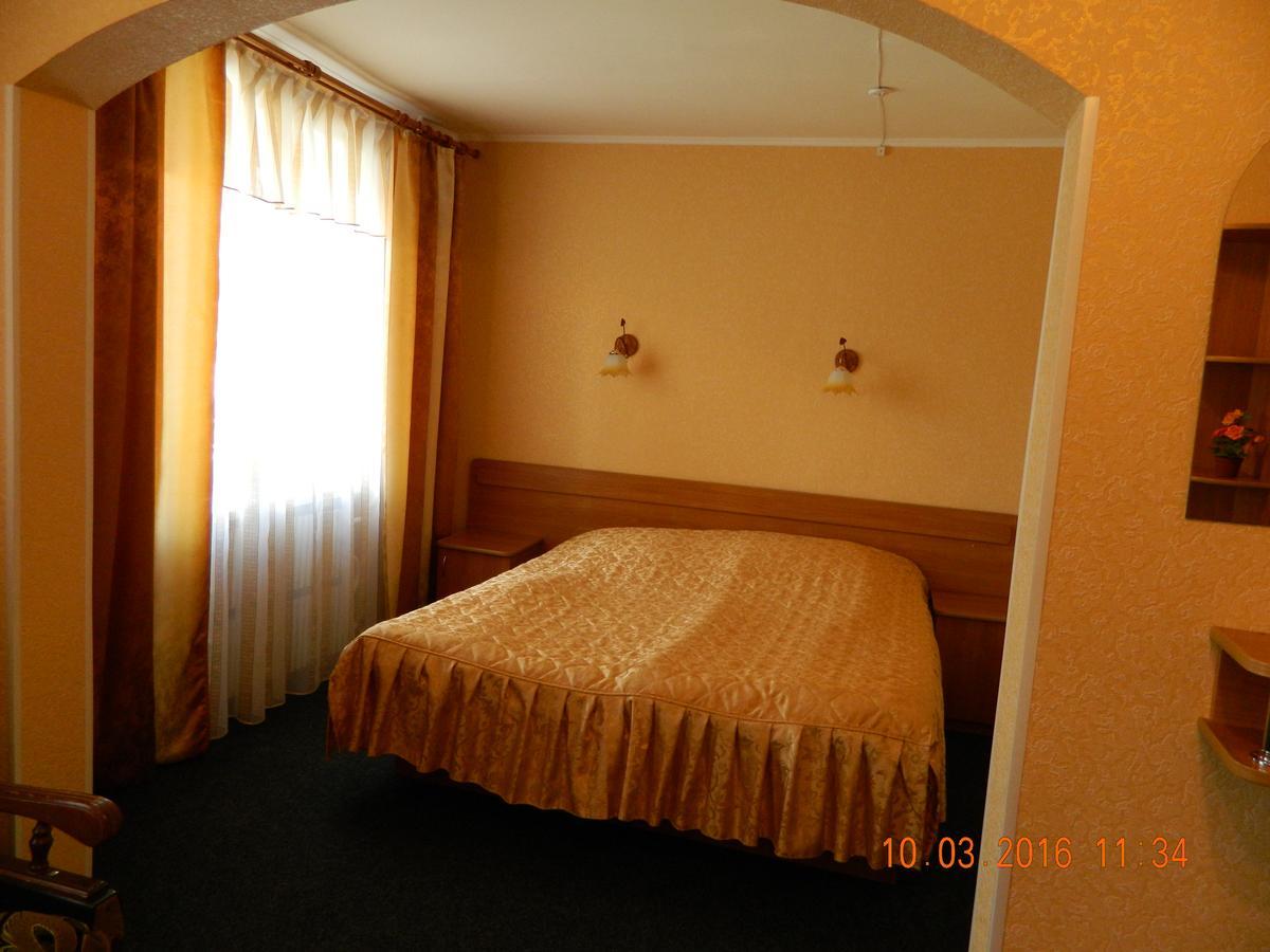 Hotel Druzhba Oleksandriia Esterno foto