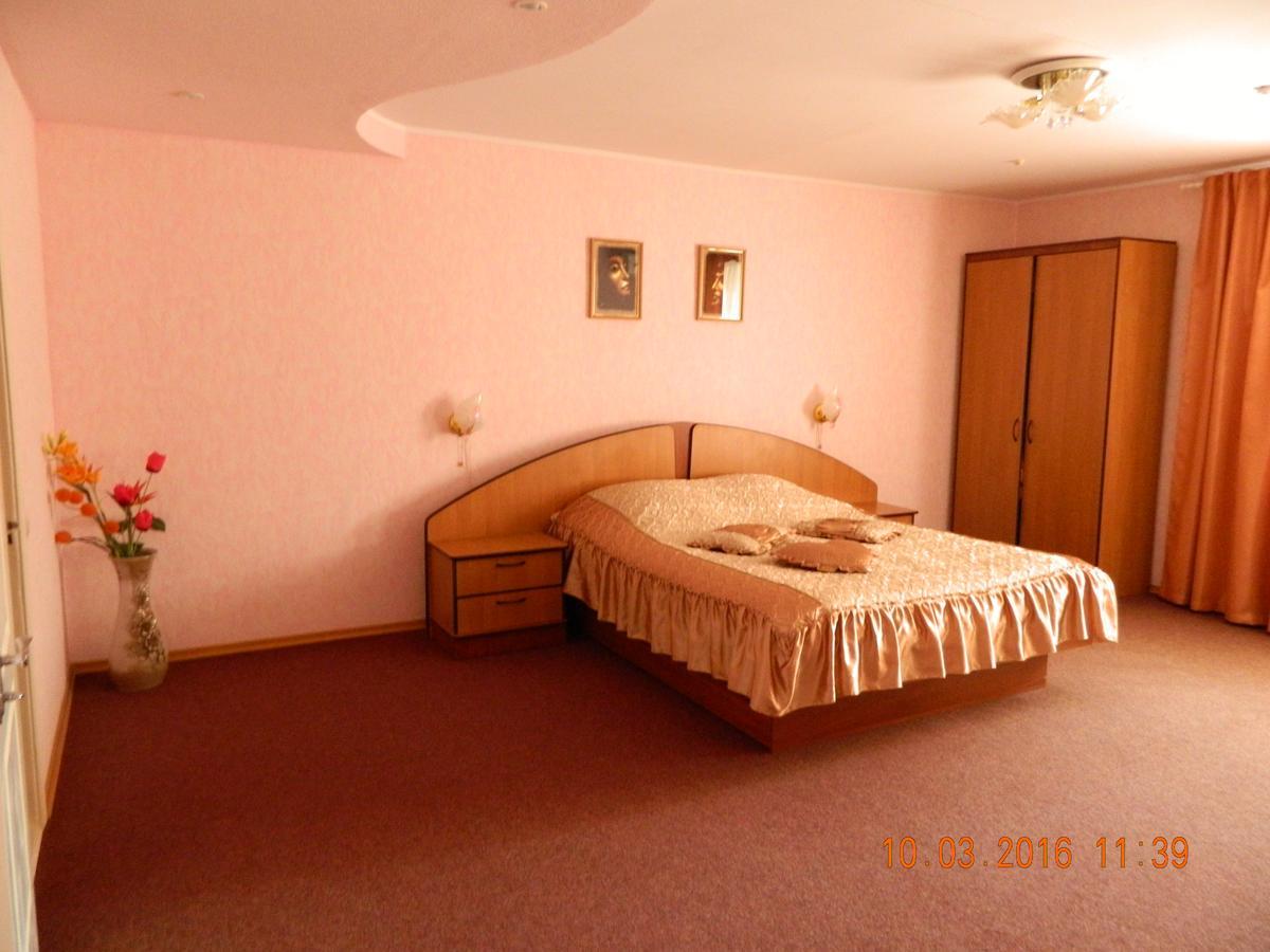 Hotel Druzhba Oleksandriia Esterno foto